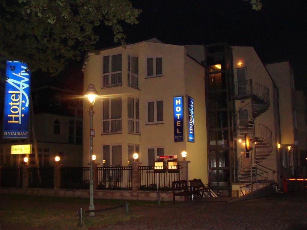 Aparthotel Guzulka & Restaurant เบอร์ลิน ภายนอก รูปภาพ
